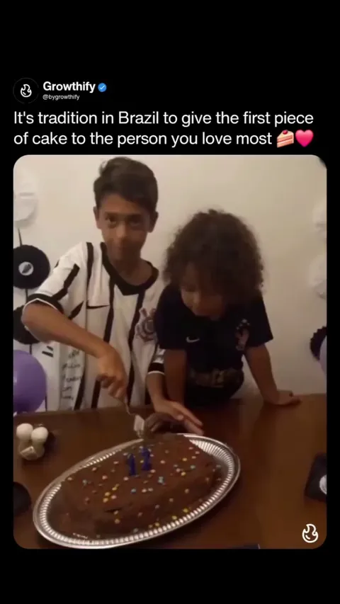 Their sibling rivalry/hate healed in an instant ❤️