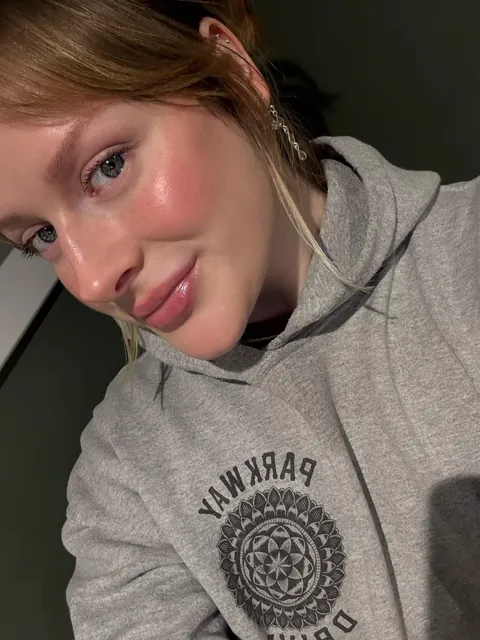 No makeup makeup look attempt 2 after advice from the sub.