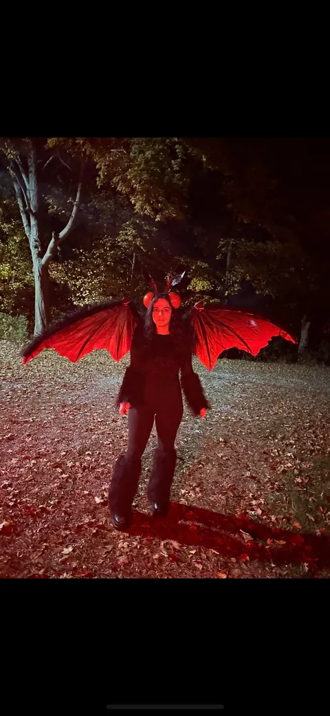 28f I love video games, anime, and cosplay. Roast me