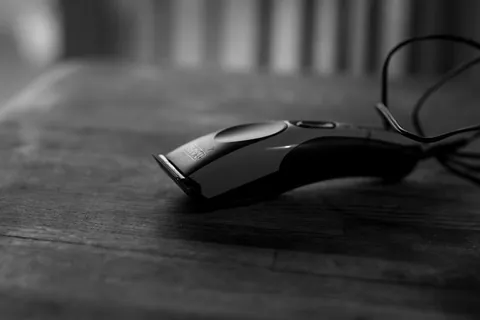 Shaving my head after week one of chemo