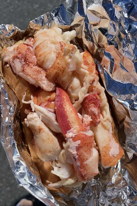 [i ate] Maine Lobster Roll 