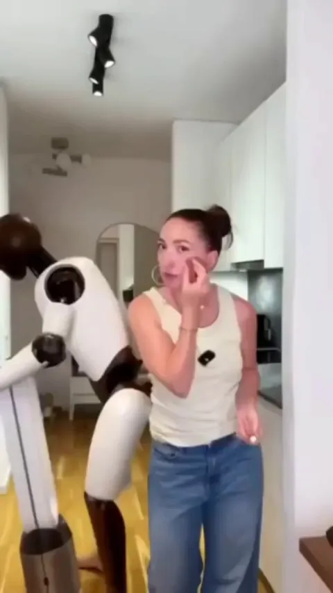 Zhora, the Russian robot butler