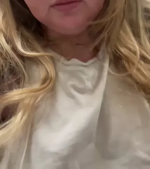 Wore the skimpy bra today😛