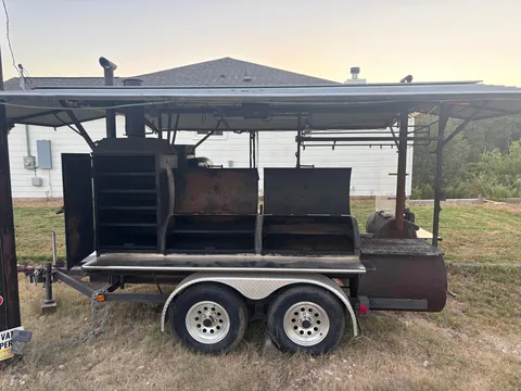 [homemade] 2 Texas Briskets and a Pulled Pork. Zoom in on that fat.