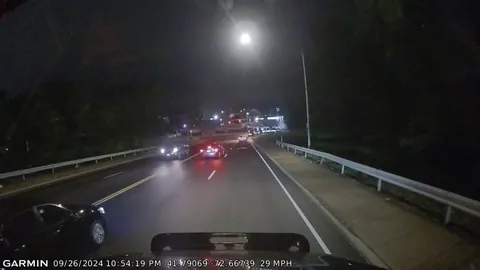 Red lights and turn lanes are optional now [oc]