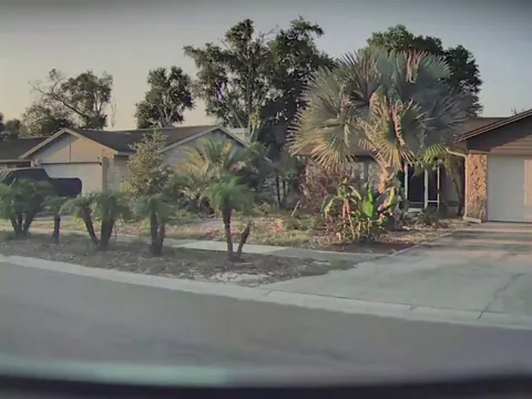 I'm very important [oc]