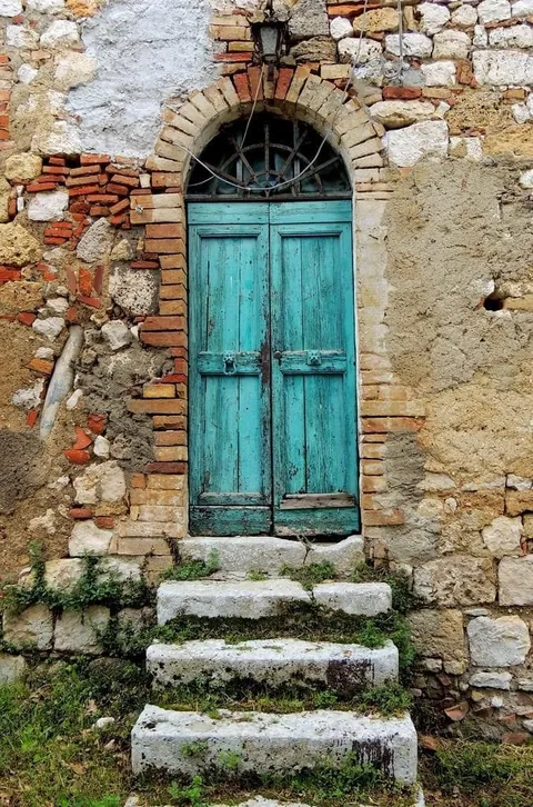 my gf asked me to make her a screensaver for her phone (based on the photo)