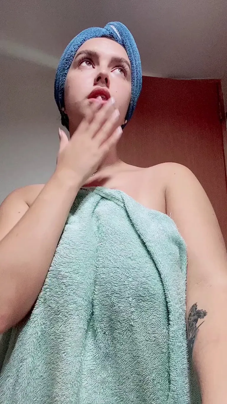 I haven't gotten wet yet, could you help me with that? 😈💦