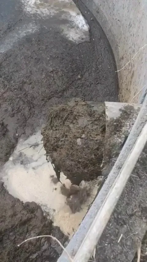 Drainage Pipe Slowly Clearing Itself