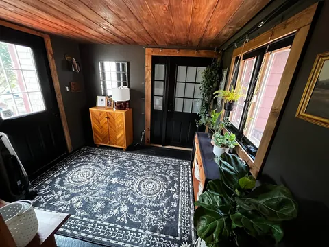 As requested, I am posting the first floor of my home in the daylight. Enjoy!