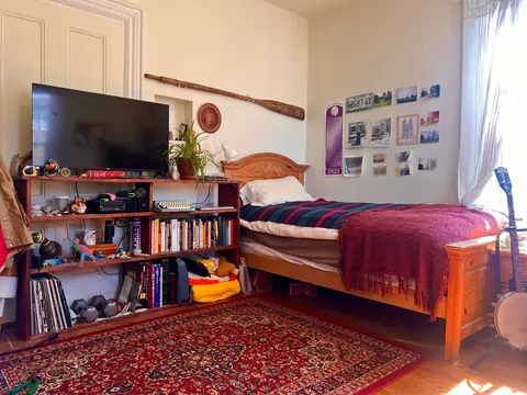 efficiency apartment in rural New England