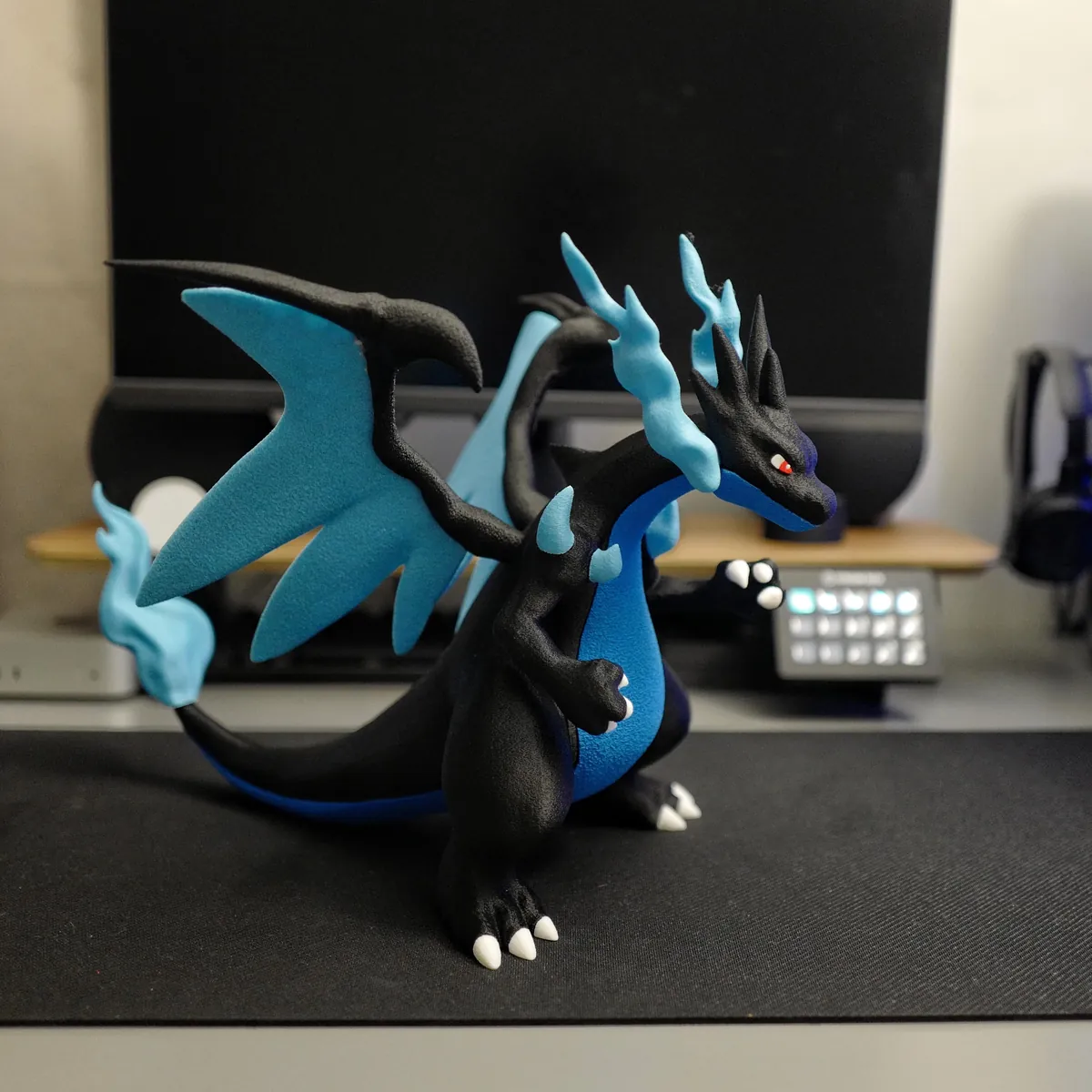 I made this Mega X Charizard