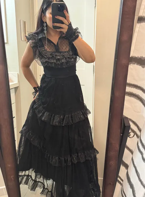 Some of my fave outfits of 2025. So many dresses 🤭