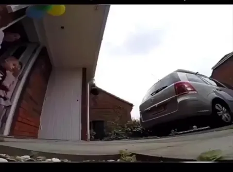 Dad dresses up as Spiderman to surprise son who's battling cancer on his birthday