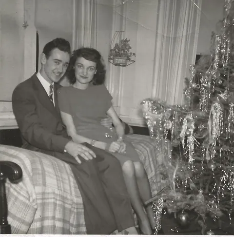 Falling in love in the 40s