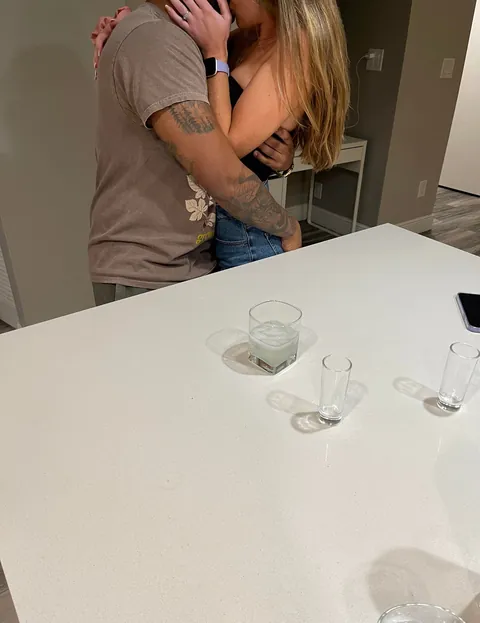 The journey of my HOTwife with her bull!😈