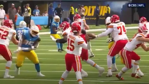 [Injury] Following Mahomes' interception, he crashes into Rashee Rice's leg, Rice is being carted off the field