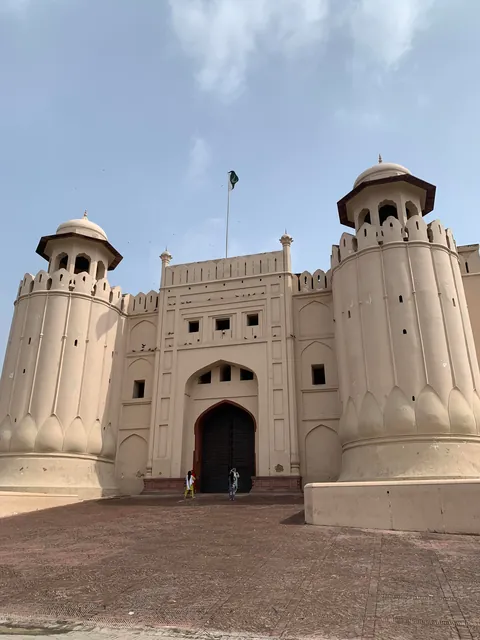 Who Says You Can't Go Home? A Detailed Report On My Week In Lahore, Pakistan