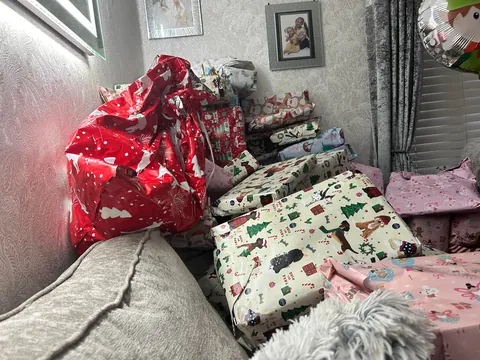 My parents surprised me with a japan 2026 trip for christmas!! :3 + Pokemon, Taba squishy, slime etc