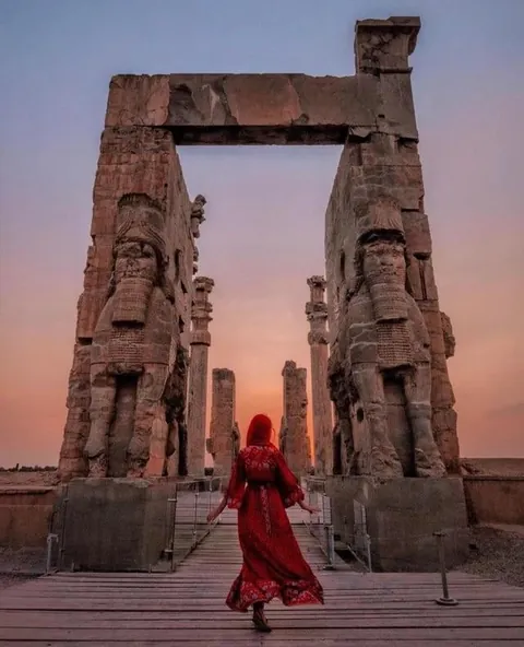 Collection of Traditional Iranian Entrances and Doorways 