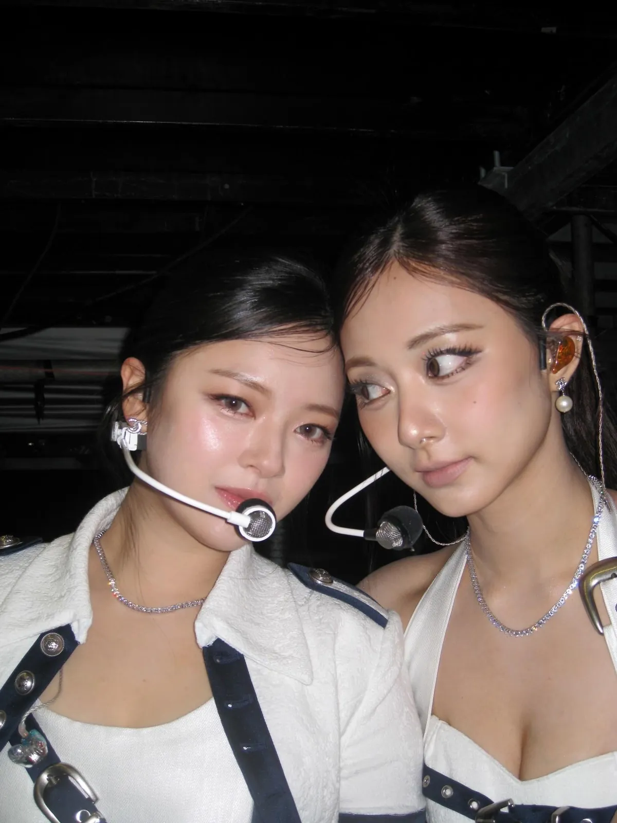 Twice - Tzuyu ft Jeongyeon &amp; Mina