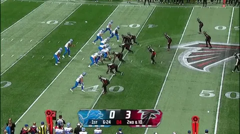 [Highlight] DeMarcco Hellams draws a flag for a big hit on Craig Reynolds