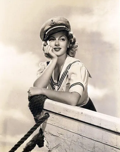 1940s sailor pinup. The styling and lighting are still so iconic today.