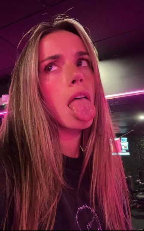 Let Gen Z girls melt your brain and pump away, feel the pleasure 😵‍💫