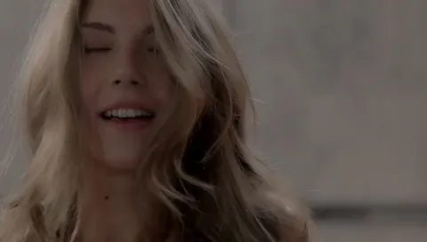 Anjelica's beautiful face as her pussy is eaten (45 seconds, with sound)