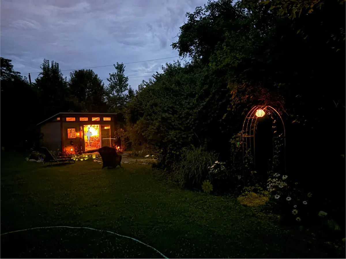 My daughters studio in our garden 🐌