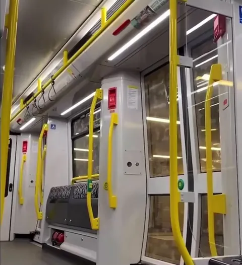 Germany’s Subway Announcements Are Not Playing Around