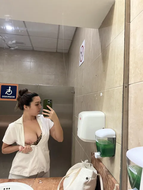 Patients Weren’t the Only Ones Getting Undressed Today 😈👩‍⚕️