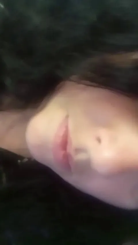 The net hugs on to my curves