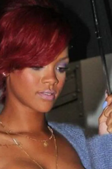 tried to recreate rihanna’s what’s my name makeup look :D