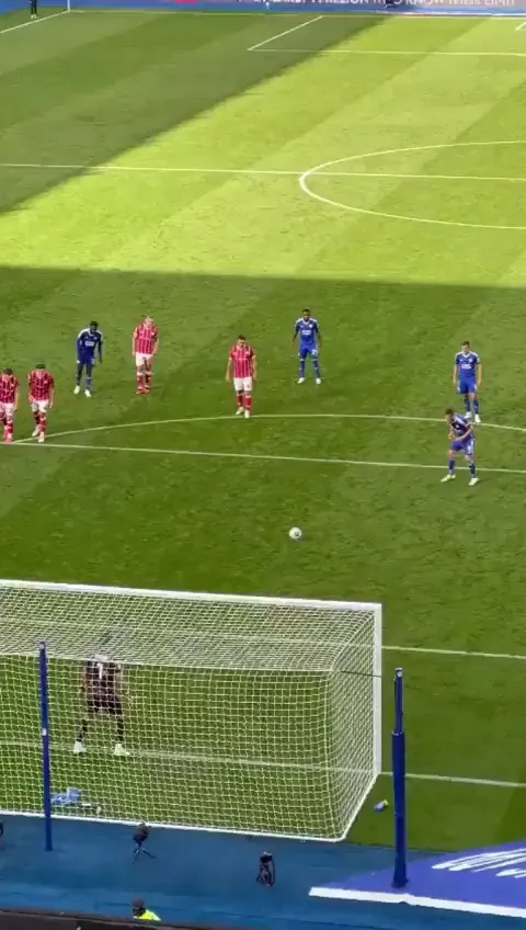Jamie Vardy runs the length of the pitch to celebrate in front of the away fans