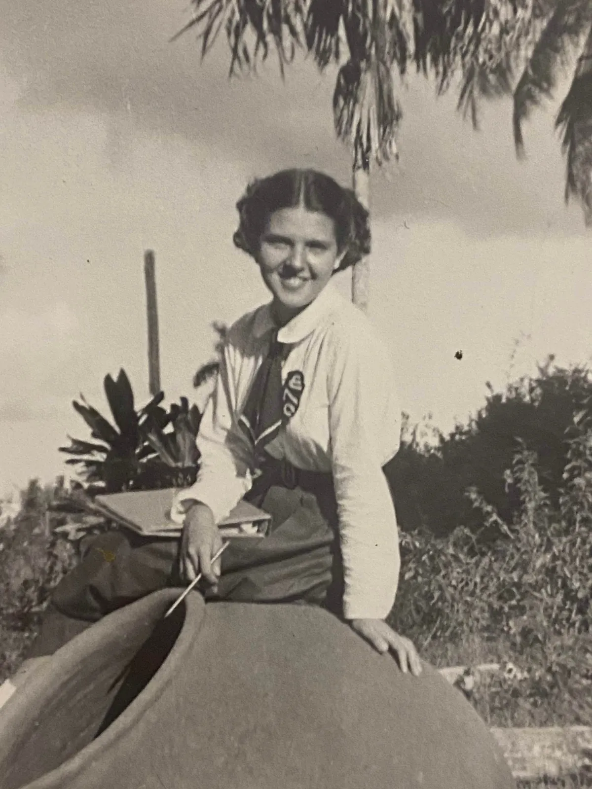 My adoptive mother in 1940s–50s Camagüey, Cuba — timeless beauty and grace 🌹🇨🇺