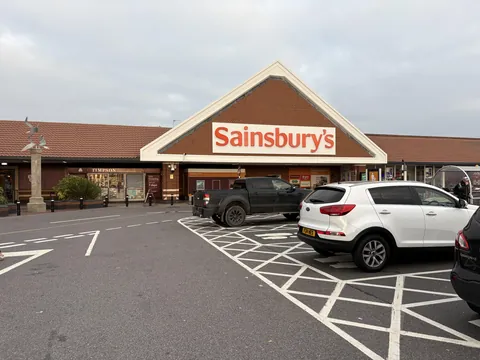 They installed the letter "S" upside down