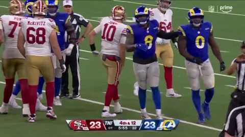 [Highlight] Mac Jones stumbles off the field and throws up