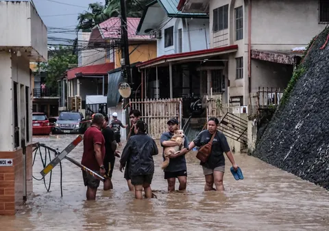 Look: Aftermath of Typhoon Tino in Cebu pics from Sunstar Cebu