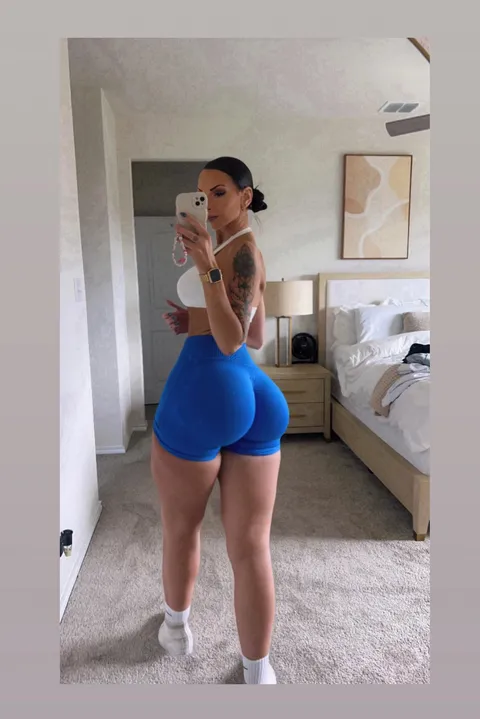 Sometimes yoga shorts &gt; yoga pants 