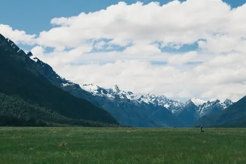 Traveling through New Zealand: Milford and Doubtful Sound