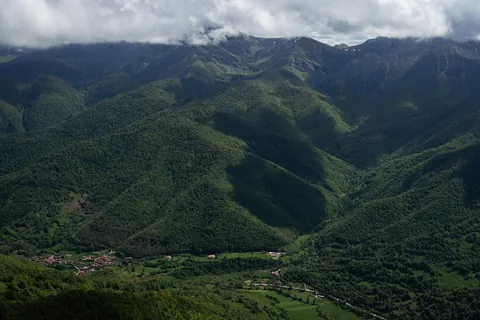 Portuguese photographer here. Just visited Picos da Europa and wanted to share a few photos of this wonderful place.