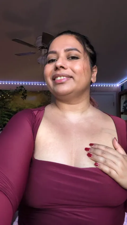 Looking at desi girl tits boosts your mental health