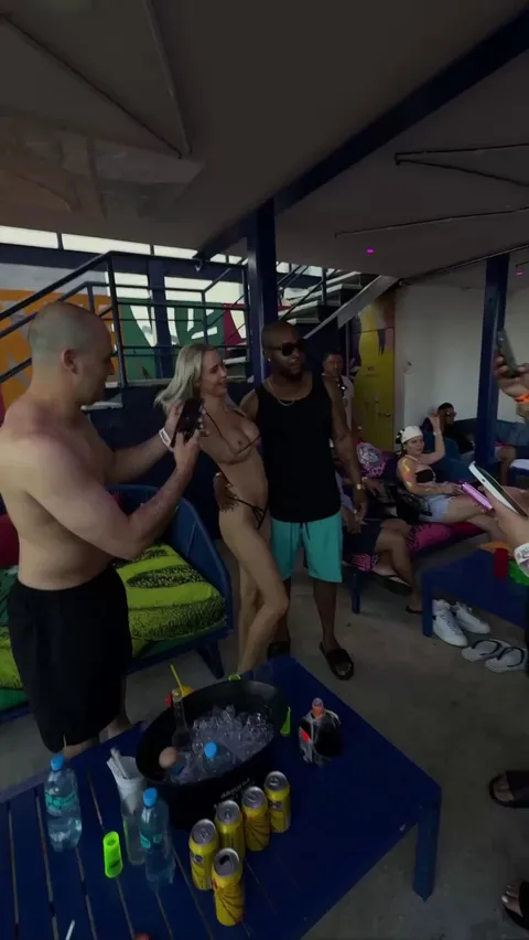 Would you take a photo with me with your girlfriend next to you