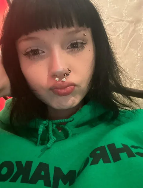 18f ruin my weekend please xD