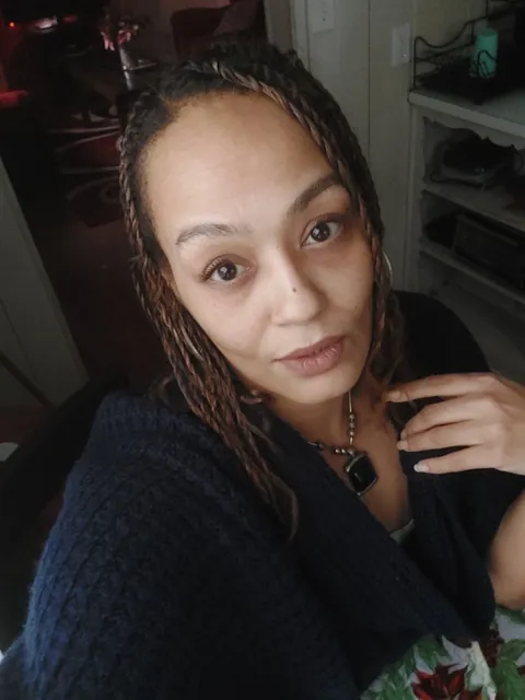 F45, mom of four and a lawyer. I've handled tougher things, so give it your best shot.