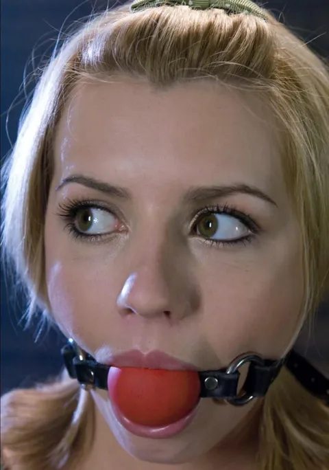 Lexi Belle
