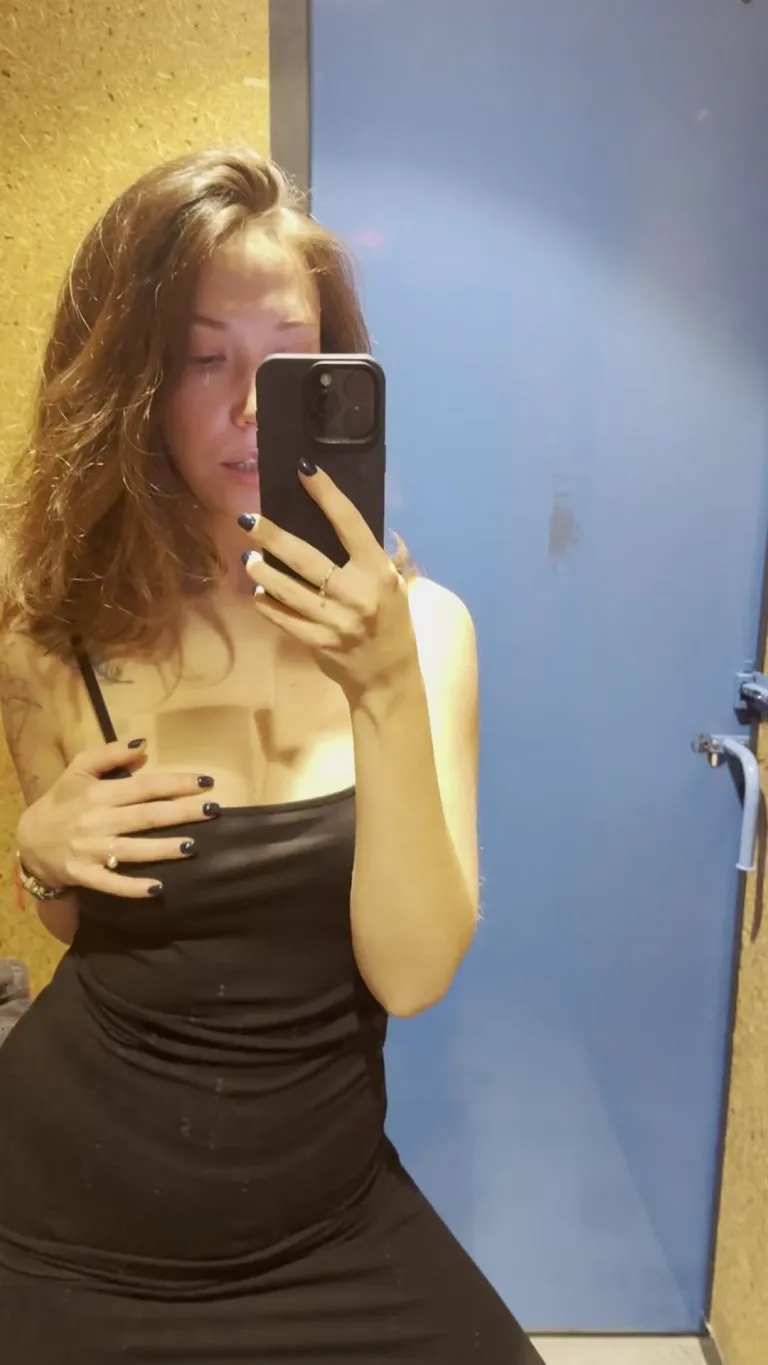 If I came dressed like this would you fuck me on the first date?