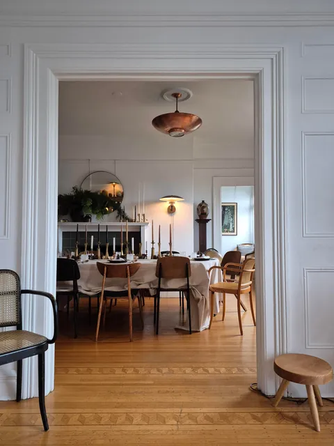 Christmas in Vancouver (swapped dining &amp; living for hosting) 