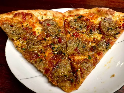 [Homemade] meatball pizza